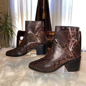 treasure & bond brown  snake print boots sz 8